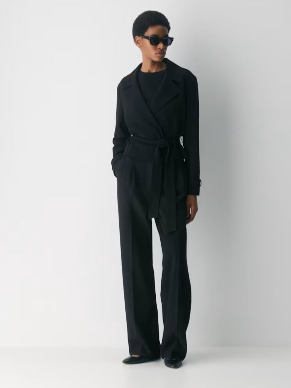 NWT Aritzia  POSTAGE Trench Coat -Sway Crepe Black - Picture 3 of 11